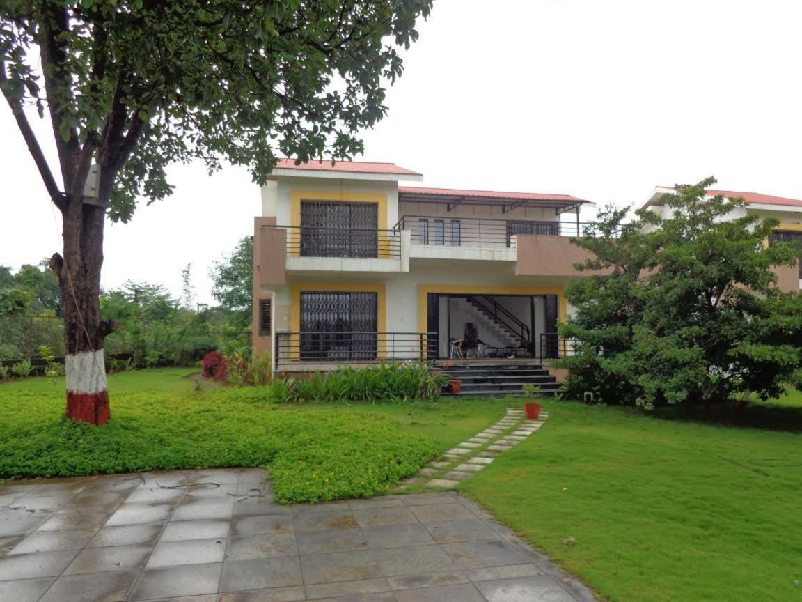 Wada Watermark Villa By Camp Sutra Kanchad ภายนอก รูปภาพ
